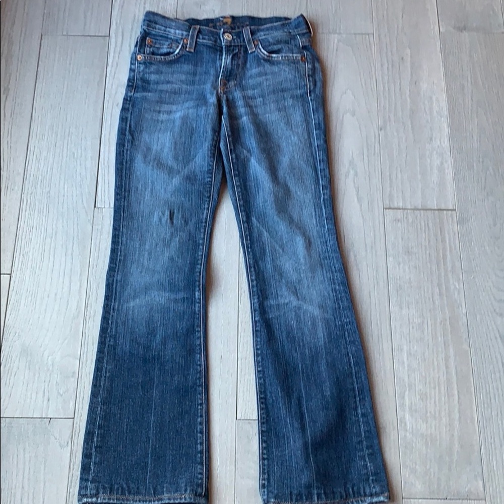 I am selling some 7 for all man kind denim jeans!